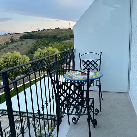 Dimora I Mandorli 2 3* 콜론넬라